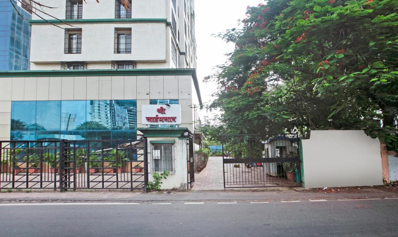Treebo Trend Bandra Apartments Mumbai Exterior foto